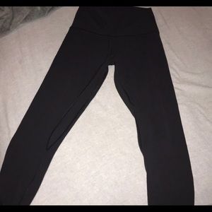 COPY - Lulu lemon cropped aligns 23”